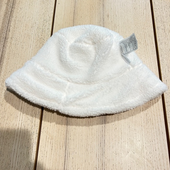 Spyder Women's Reversible Sherpa faux fur Bucket Hat white ski snowboard NWT - Picture 12 of 12